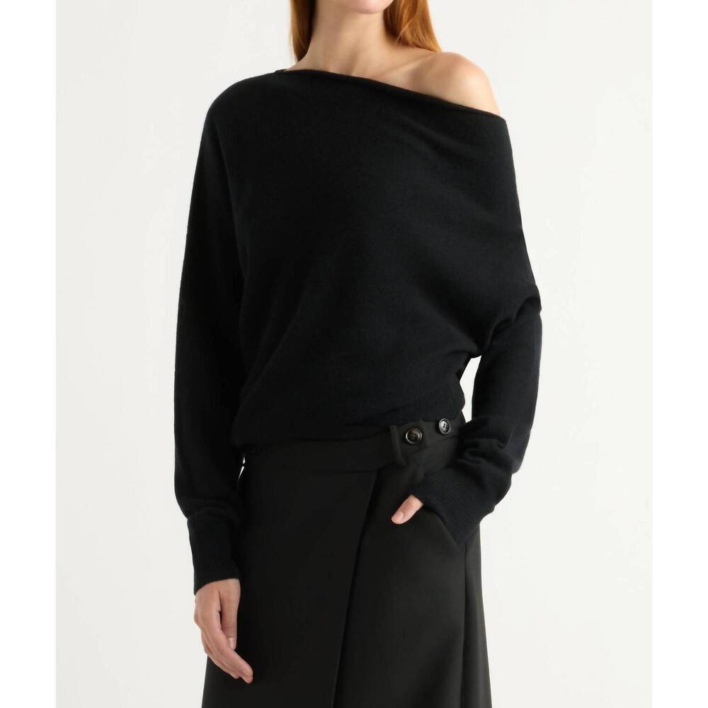 NEW ELAN off the shoulder long sleeve sweater in black